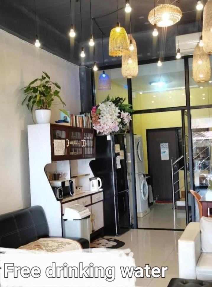 Chiang Mai Happy House Hostel — Photos 1